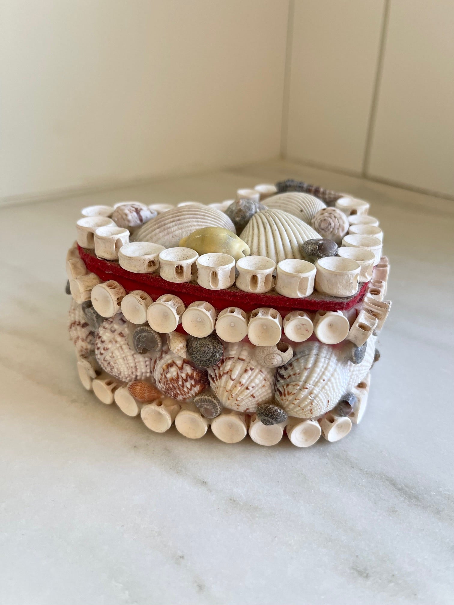 Vintage Heart Shell Box