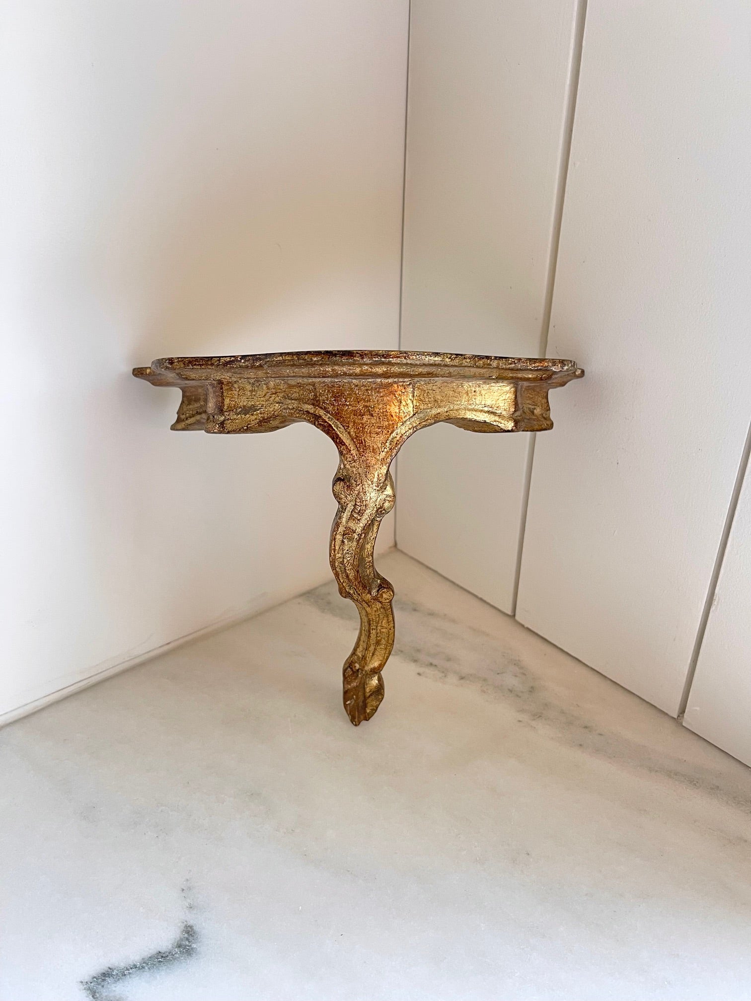 Vintage Italian Florentine Giltwood Wall Shelf