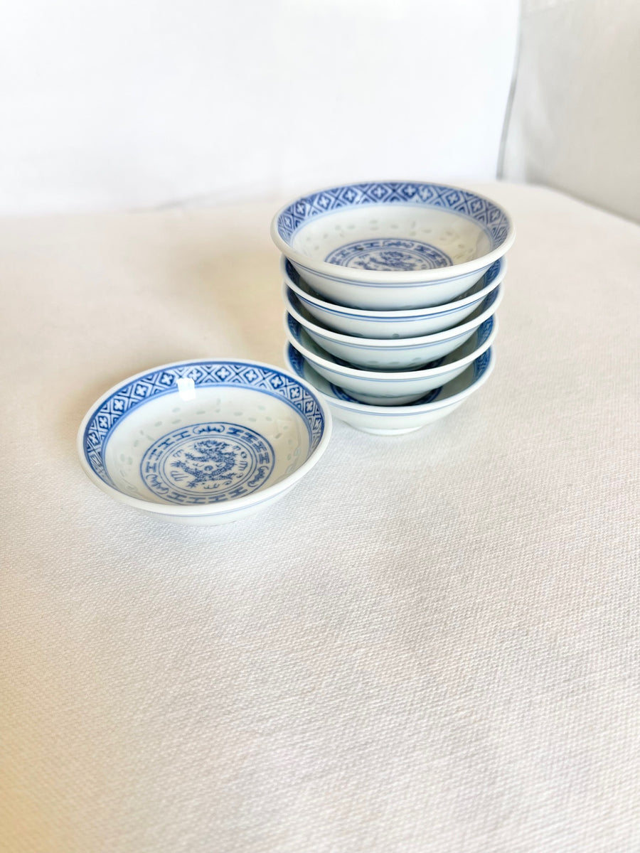 Tienshan Blue Rice Condiment Cups – K.Gray Interiors & Gardens
